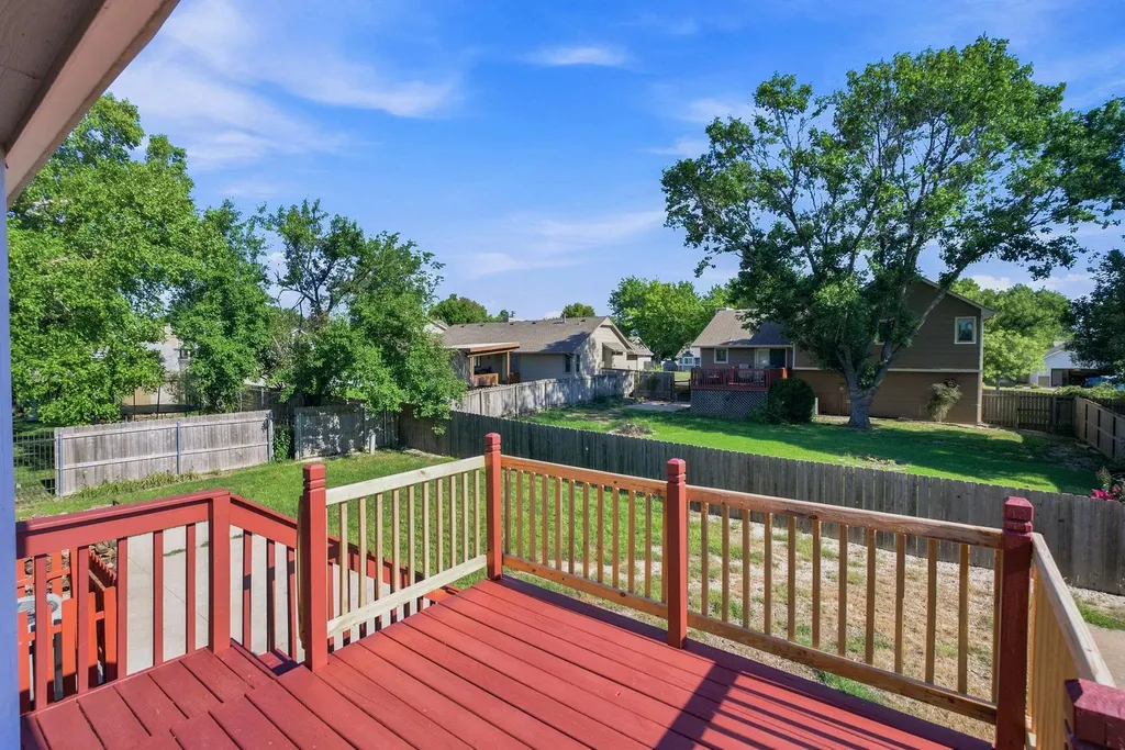 218 E Oak Meadows Road Derby KS 67037