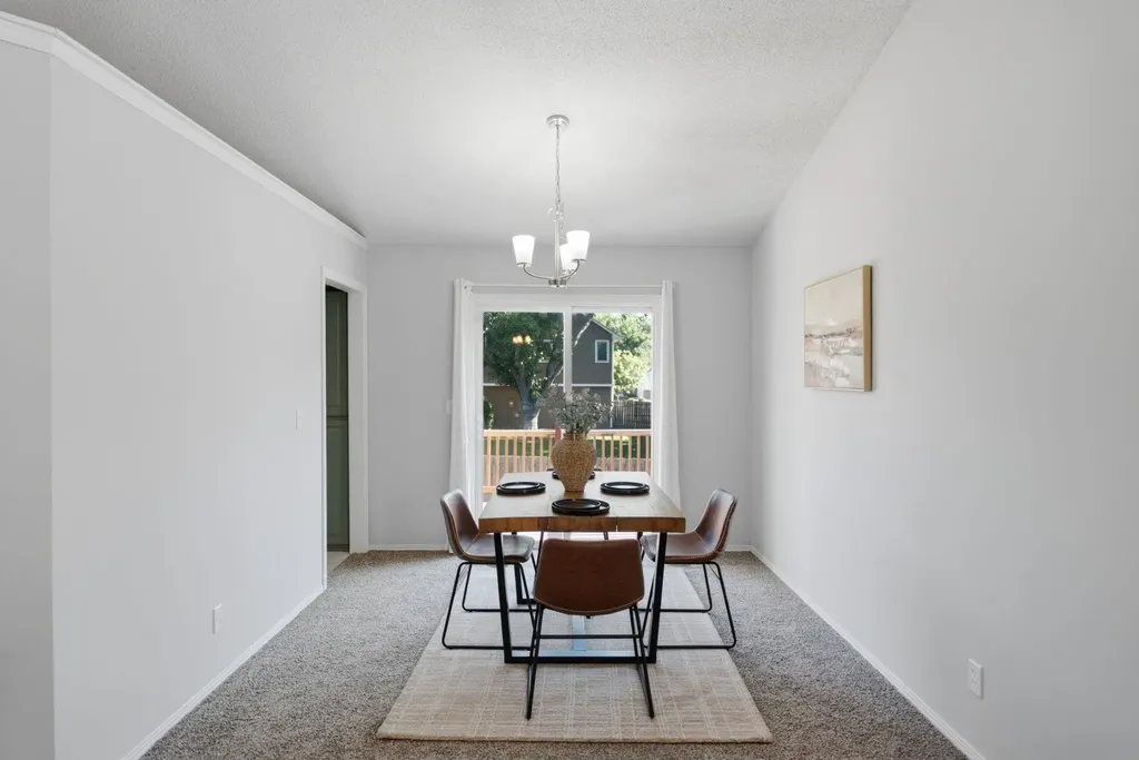218 E Oak Meadows Road Derby KS 67037