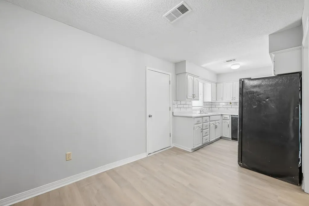 1234 N Chautauqua Avenue Wichita KS 67214