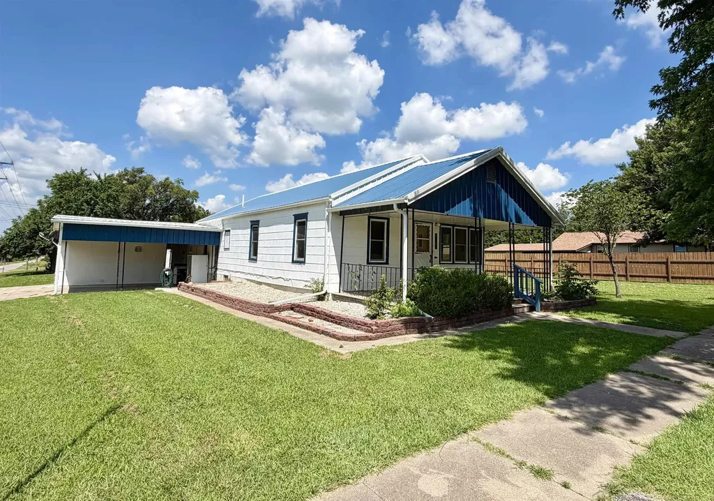 1301 N Main Street Eureka KS 67045