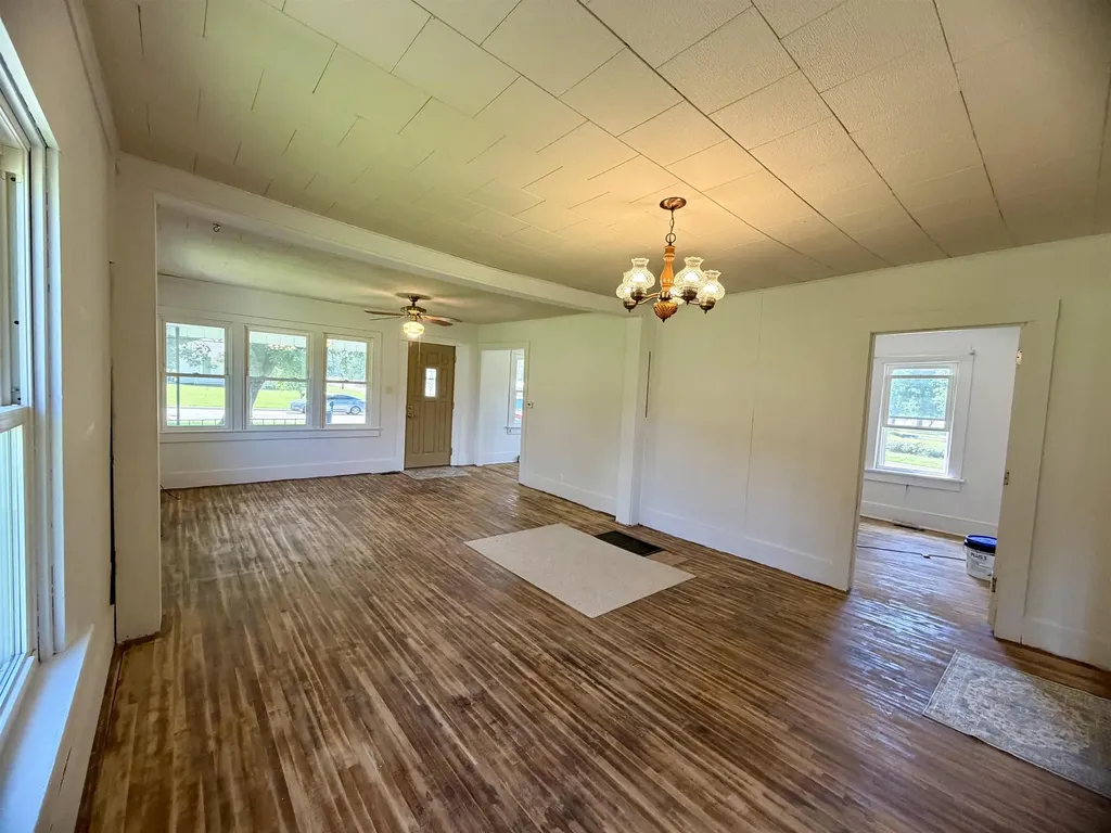 1301 N Main Street Eureka KS 67045