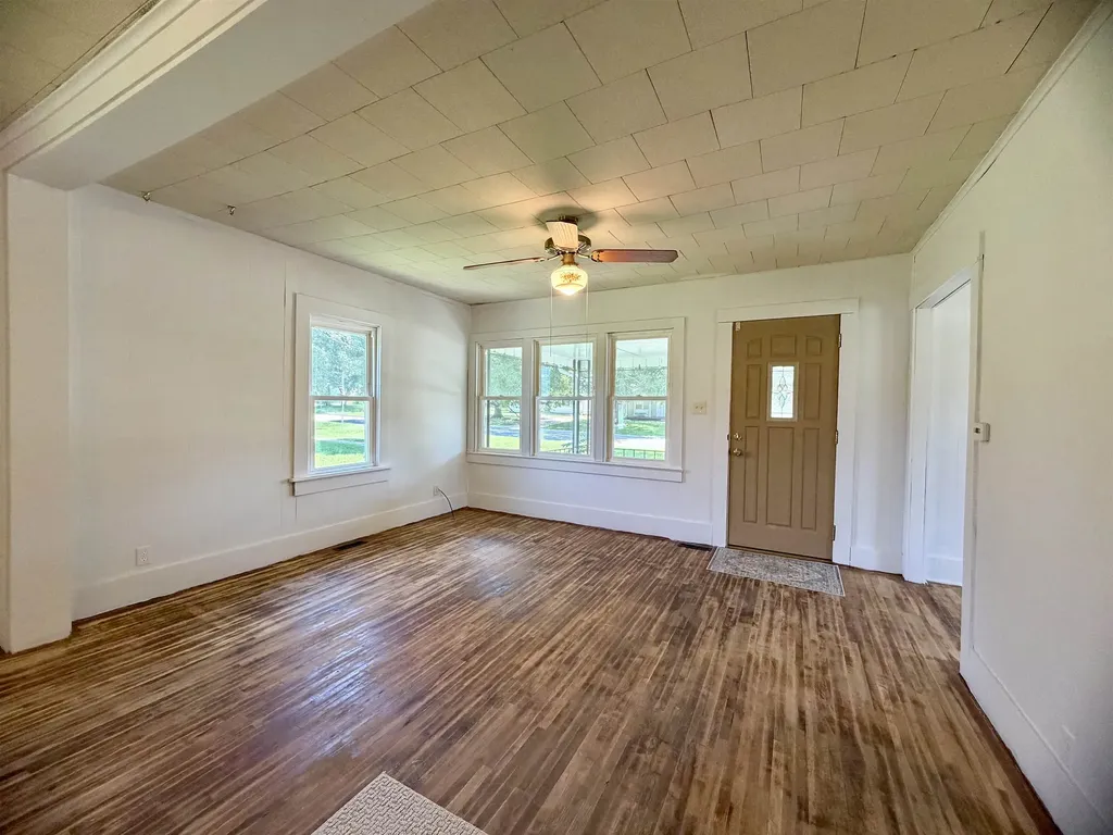 1301 N Main Street Eureka KS 67045