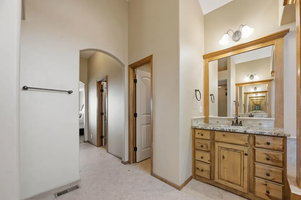 1717 E Elk Ridge Avenue Goddard KS 67052