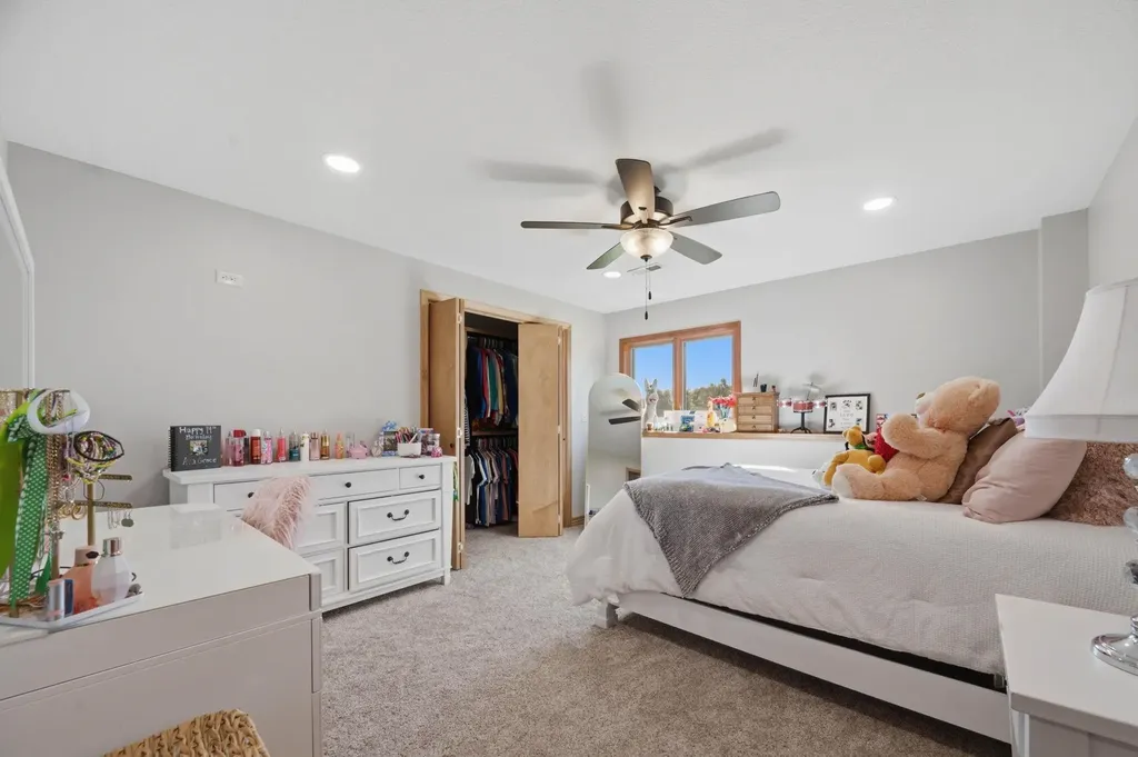 1717 E Elk Ridge Avenue Goddard KS 67052