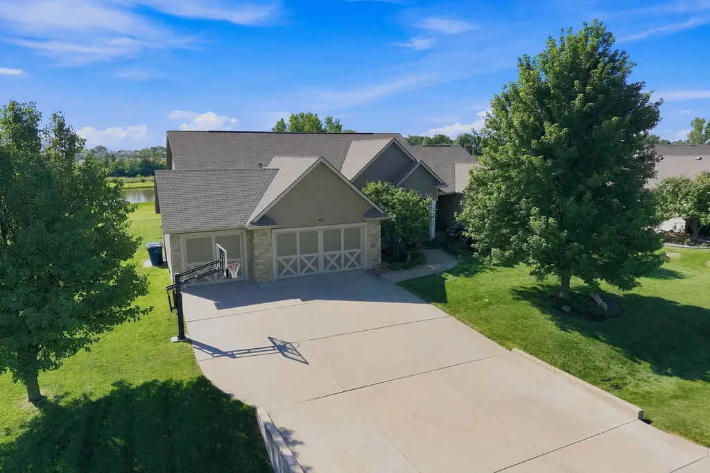 1717 E Elk Ridge Avenue Goddard KS 67052