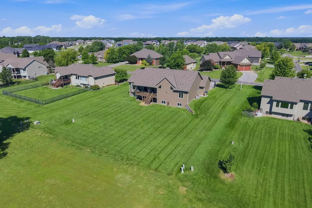 1717 E Elk Ridge Avenue Goddard KS 67052