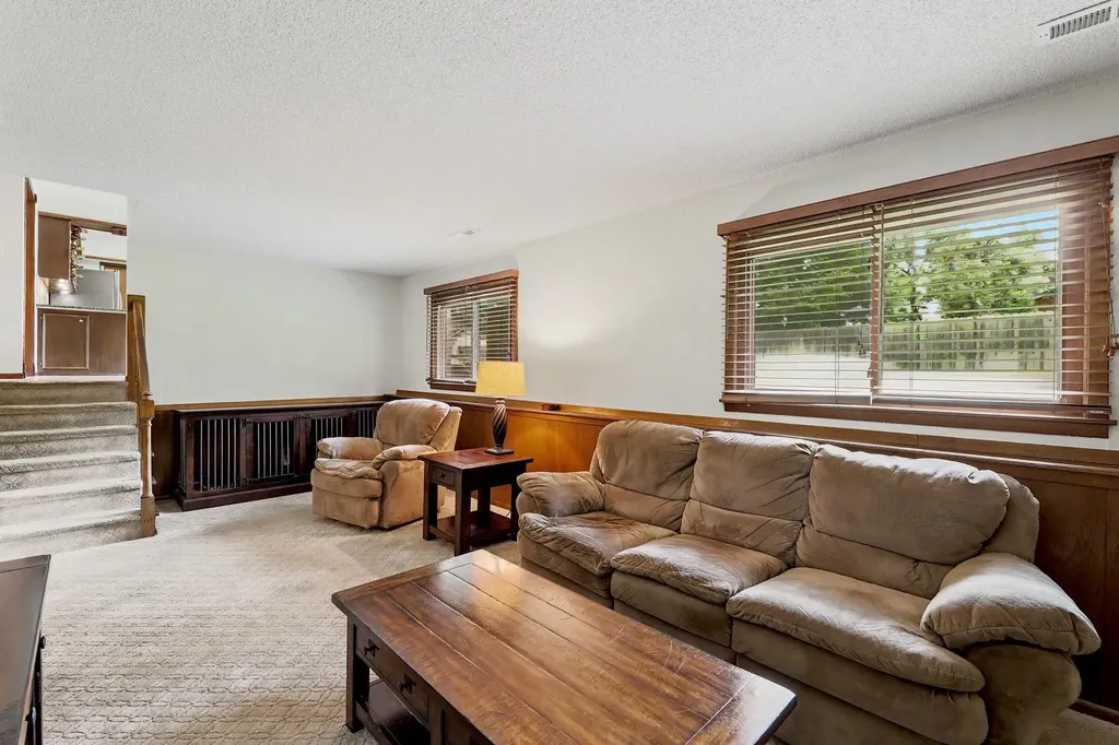 706 N Brook Forest Road Derby KS 67037