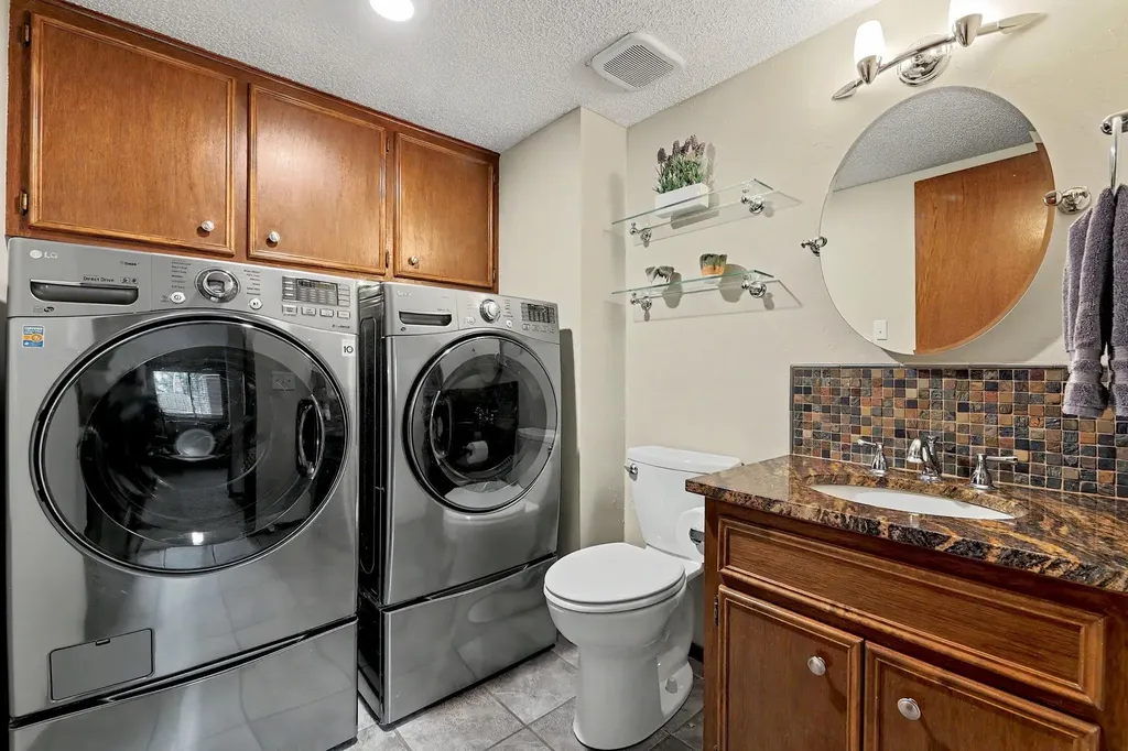 706 N Brook Forest Road Derby KS 67037