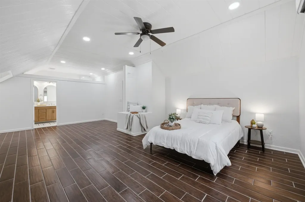353 N Oliver Wichita KS 67208