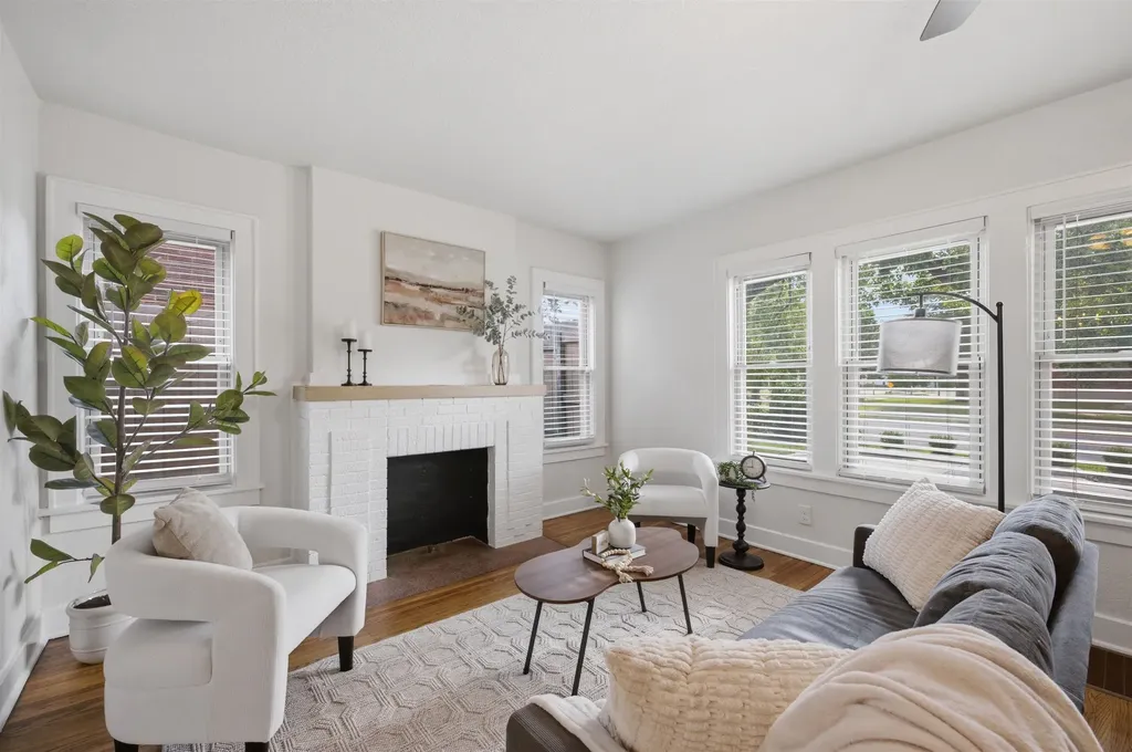 353 N Oliver Wichita KS 67208