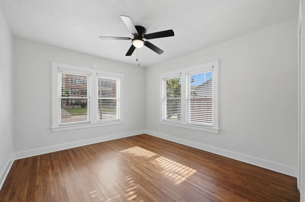 353 N Oliver Wichita KS 67208