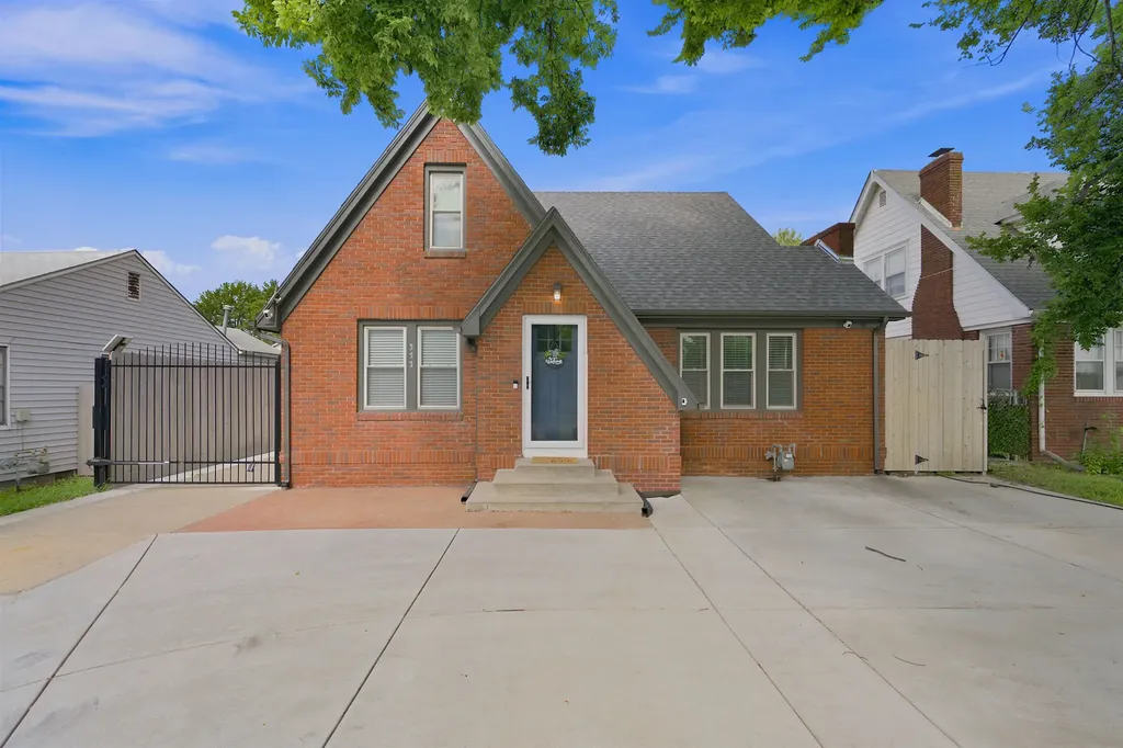 353 N Oliver Wichita KS 67208