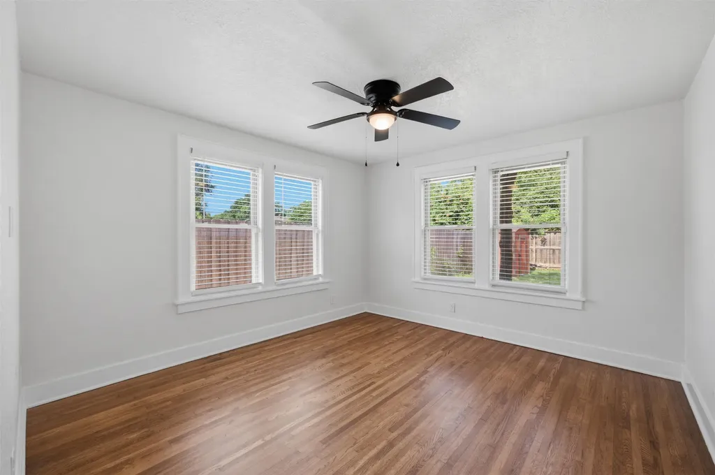 353 N Oliver Wichita KS 67208