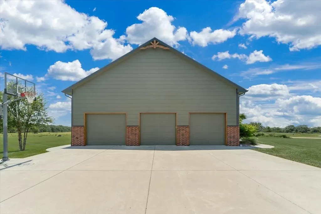 17620 W Highview Drive Goddard KS 67052-7701