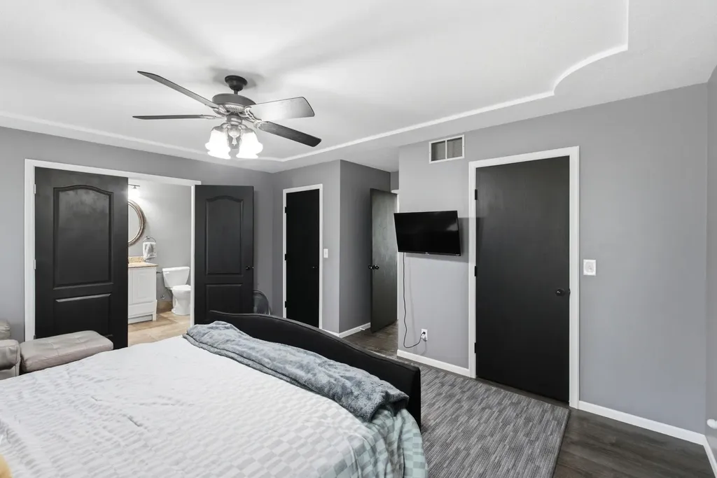 4848 N Farmstead Street Bel Aire KS 67220