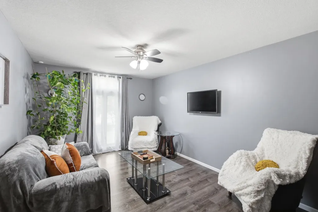 4848 N Farmstead Street Bel Aire KS 67220