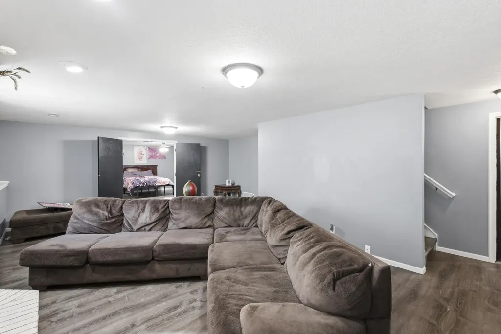 4848 N Farmstead Street Bel Aire KS 67220