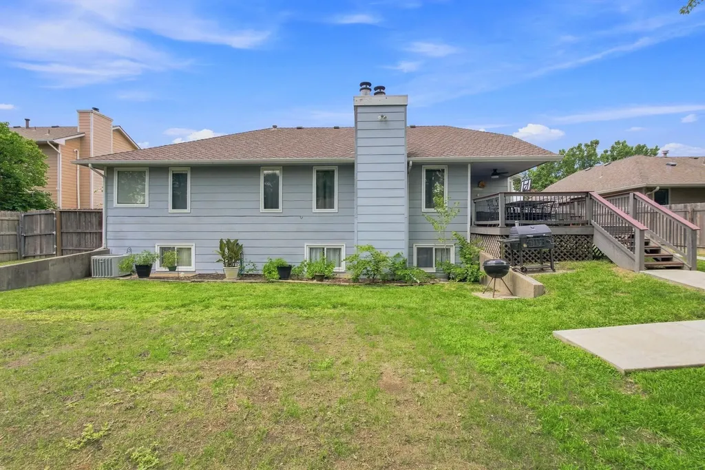 4848 N Farmstead Street Bel Aire KS 67220