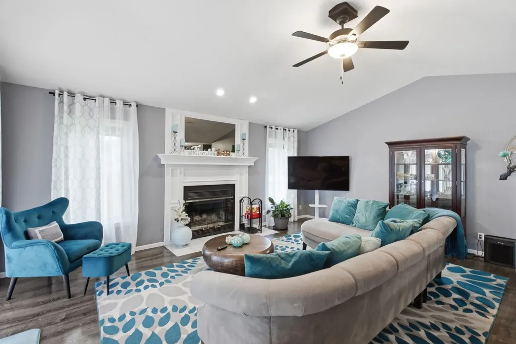 4848 N Farmstead Street Bel Aire KS 67220