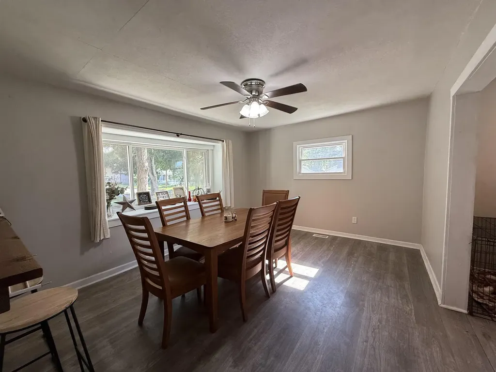 901 E 11th Avenue Winfield KS 67156