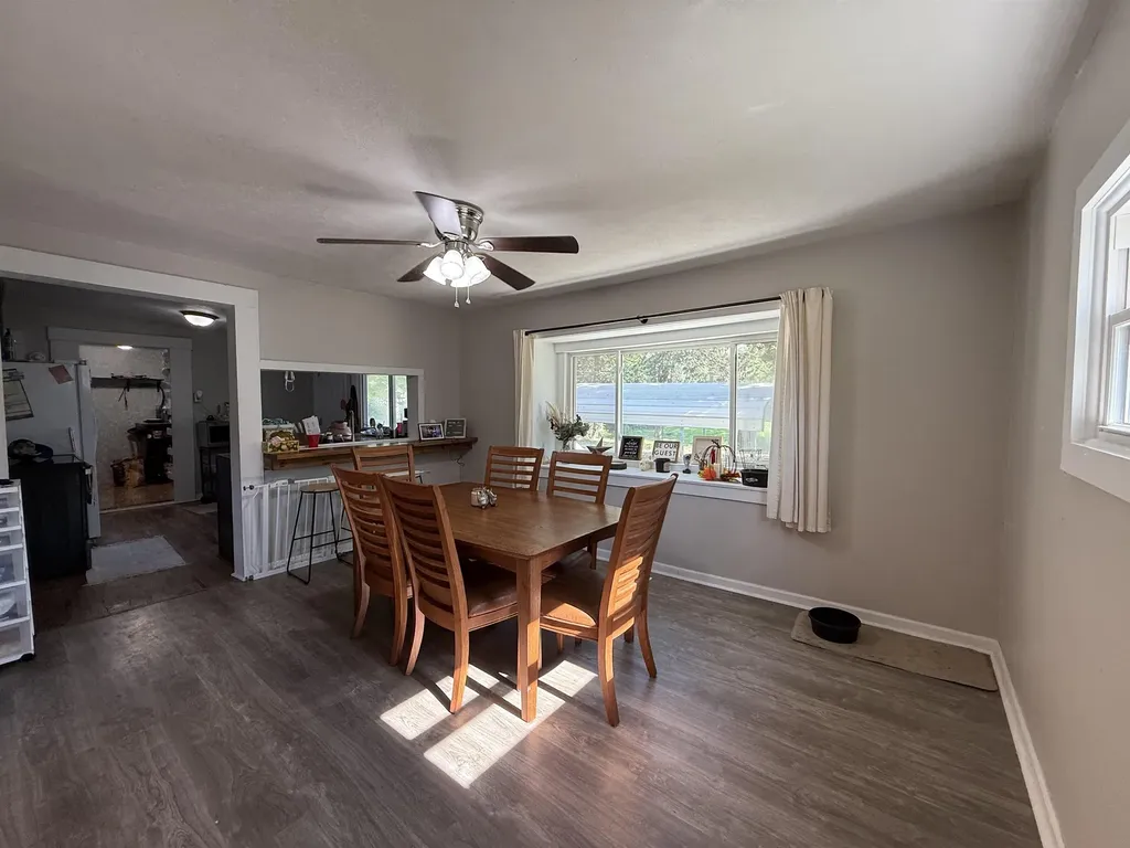 901 E 11th Avenue Winfield KS 67156