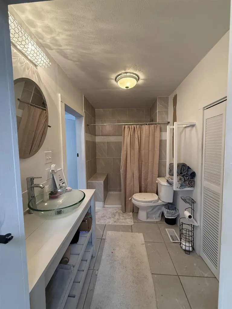 901 E 11th Avenue Winfield KS 67156
