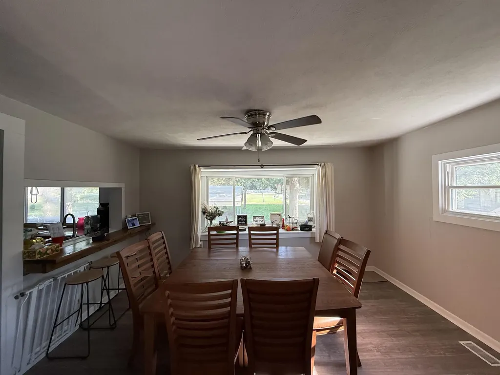 901 E 11th Avenue Winfield KS 67156