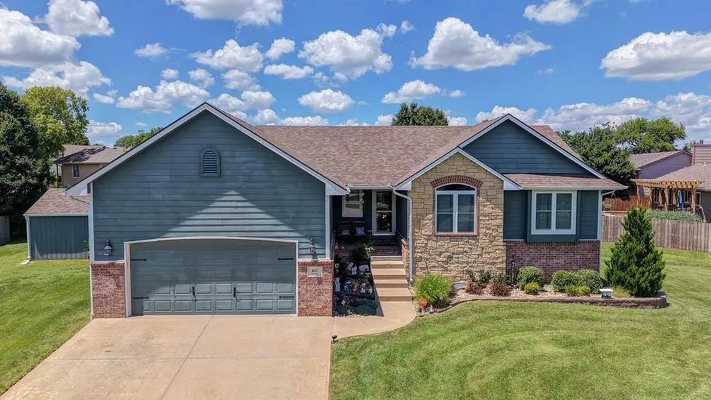 611 Cleek Court Winfield KS 67156