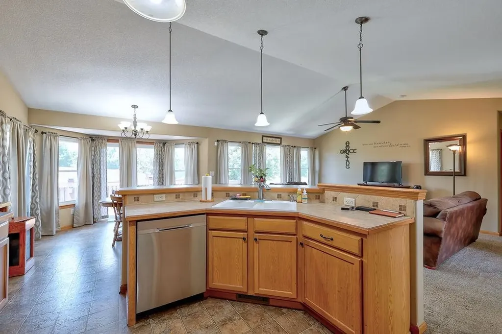 611 Cleek Court Winfield KS 67156