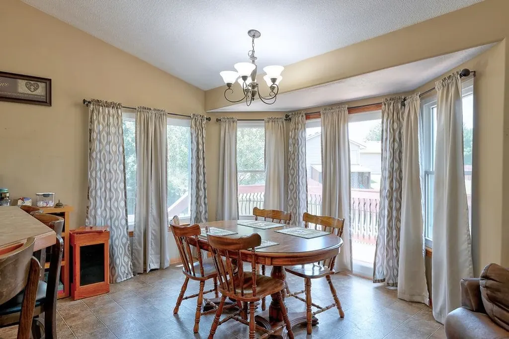 611 Cleek Court Winfield KS 67156