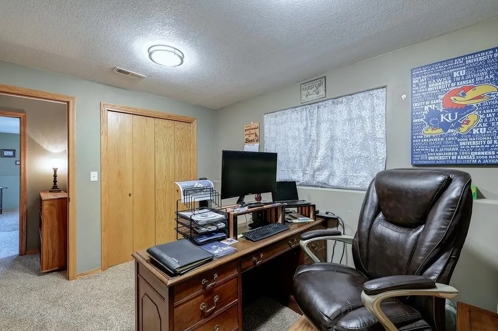 611 Cleek Court Winfield KS 67156