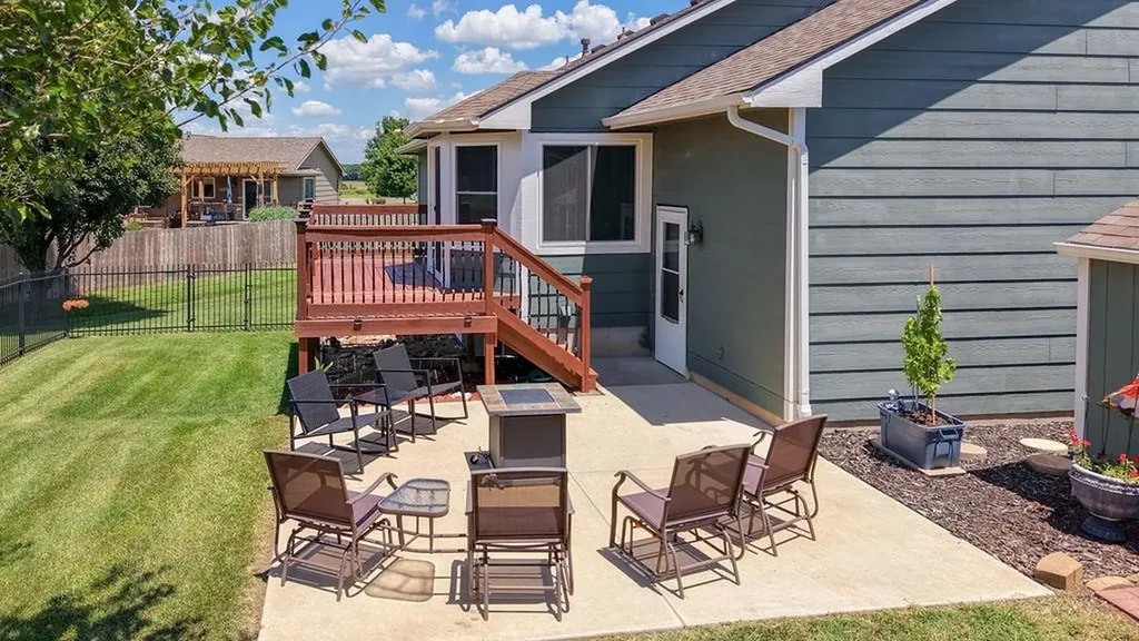 611 Cleek Court Winfield KS 67156