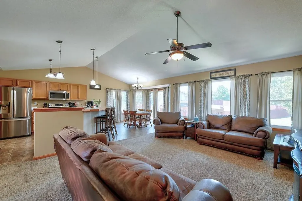 611 Cleek Court Winfield KS 67156