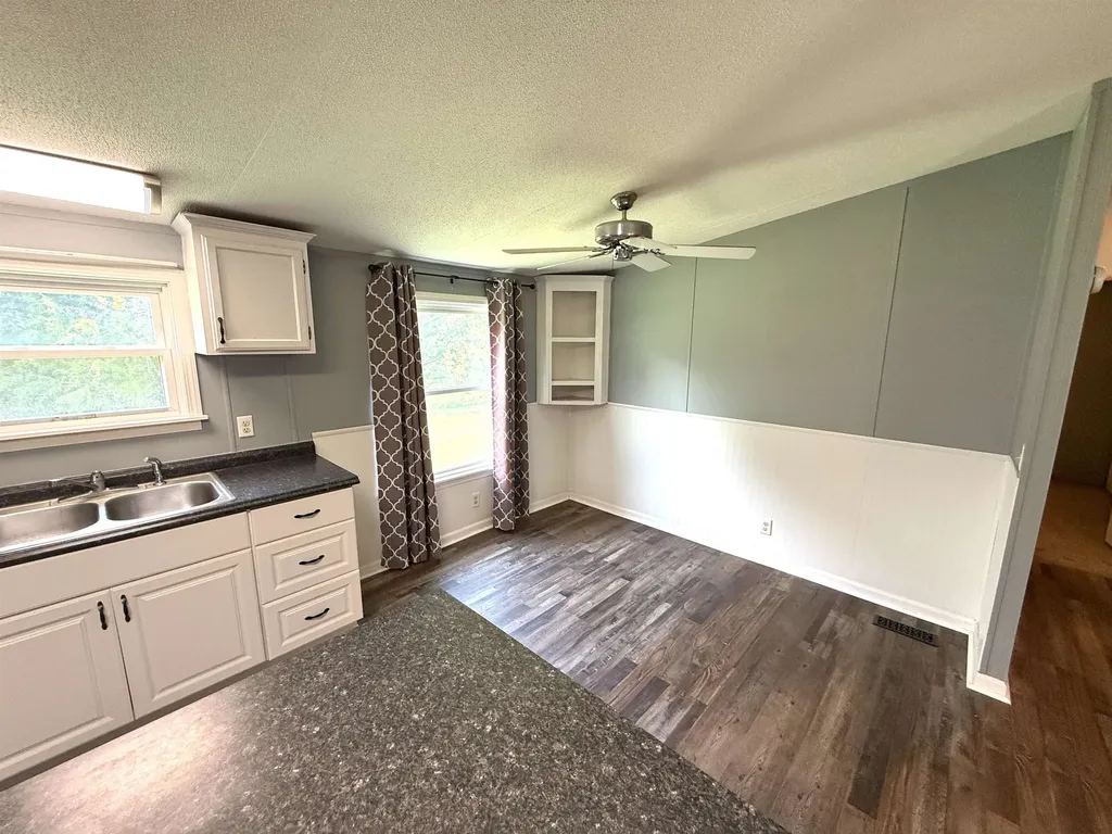 521 E Eighth Street Harper KS 67058