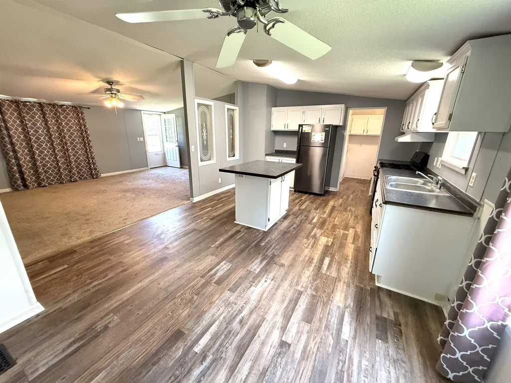 521 E Eighth Street Harper KS 67058
