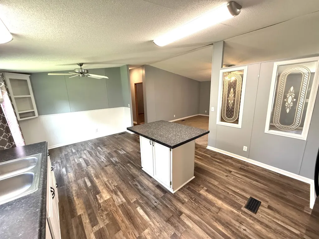 521 E Eighth Street Harper KS 67058