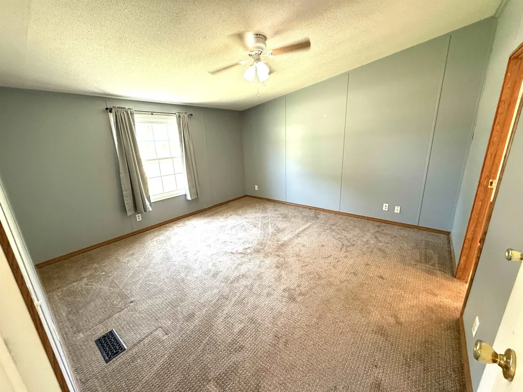 521 E Eighth Street Harper KS 67058
