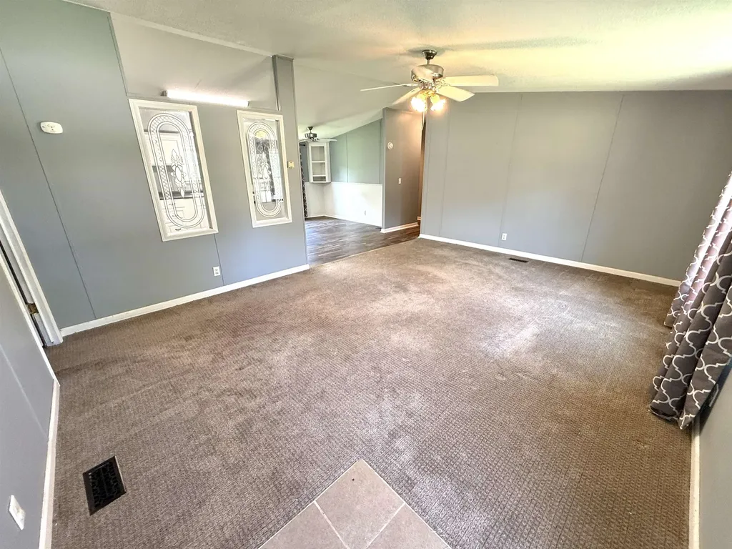 521 E Eighth Street Harper KS 67058