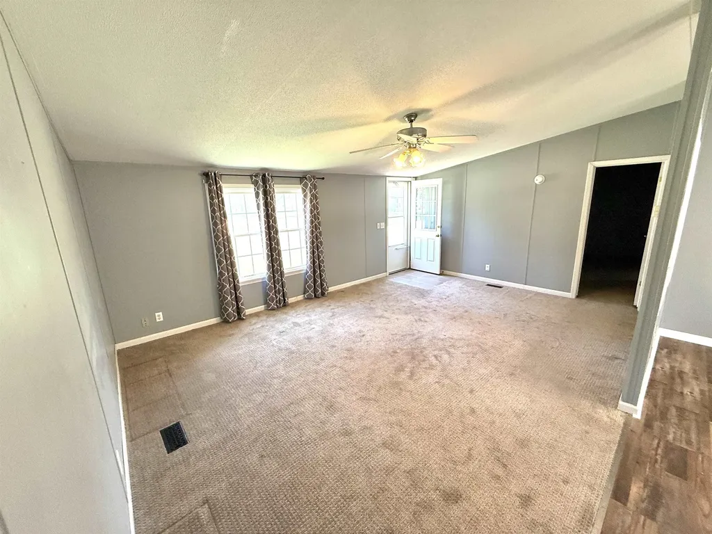 521 E Eighth Street Harper KS 67058
