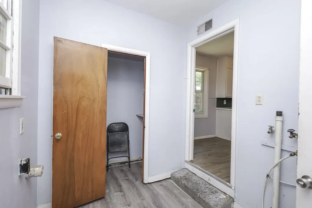 2620 N Poplar Wichita KS 67219