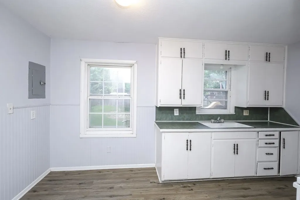 2620 N Poplar Wichita KS 67219