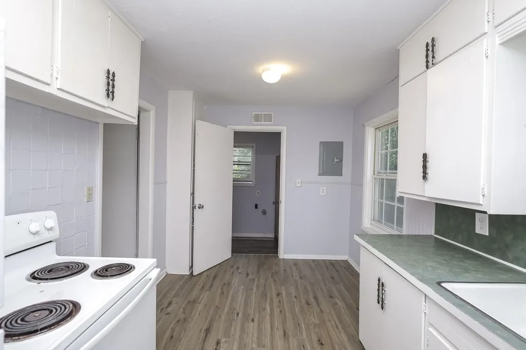 2620 N Poplar Wichita KS 67219