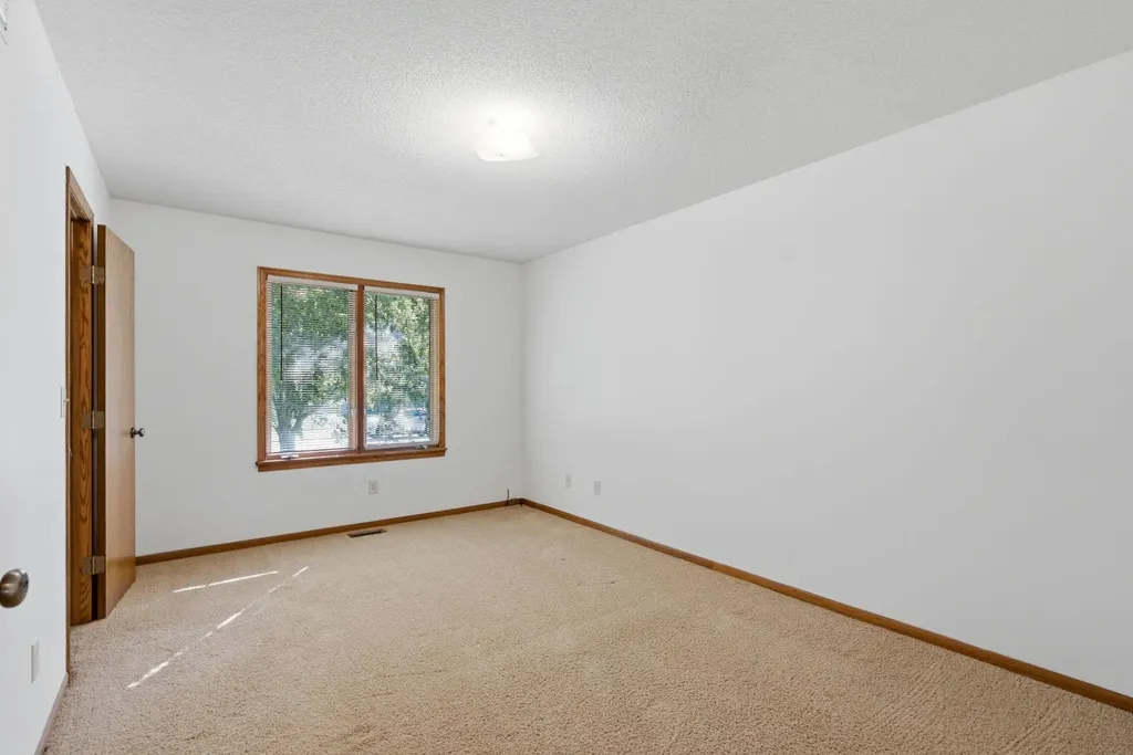 1335 S Threewood Street Wichita KS 67235