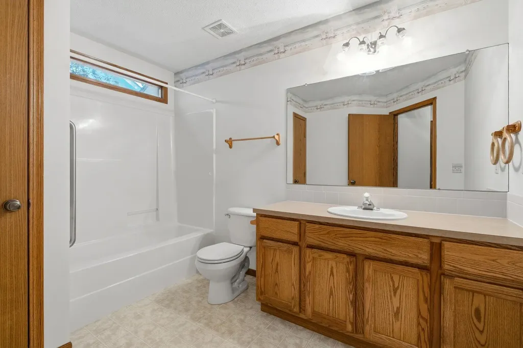 1335 S Threewood Street Wichita KS 67235