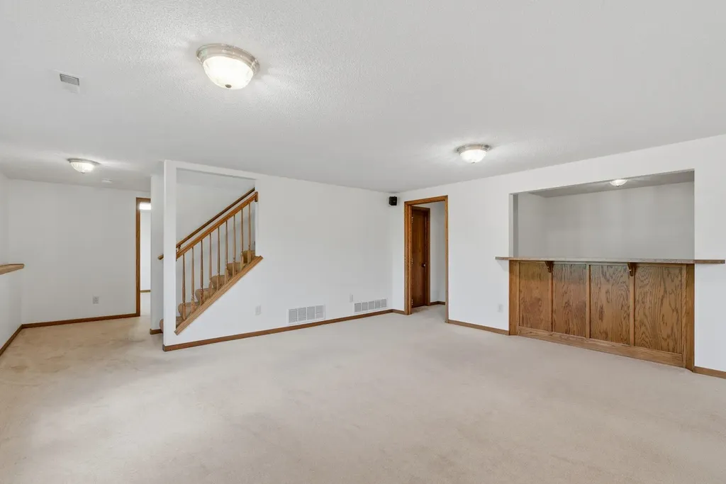 1335 S Threewood Street Wichita KS 67235