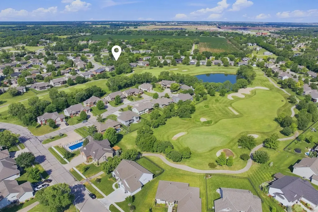 1335 S Threewood Street Wichita KS 67235