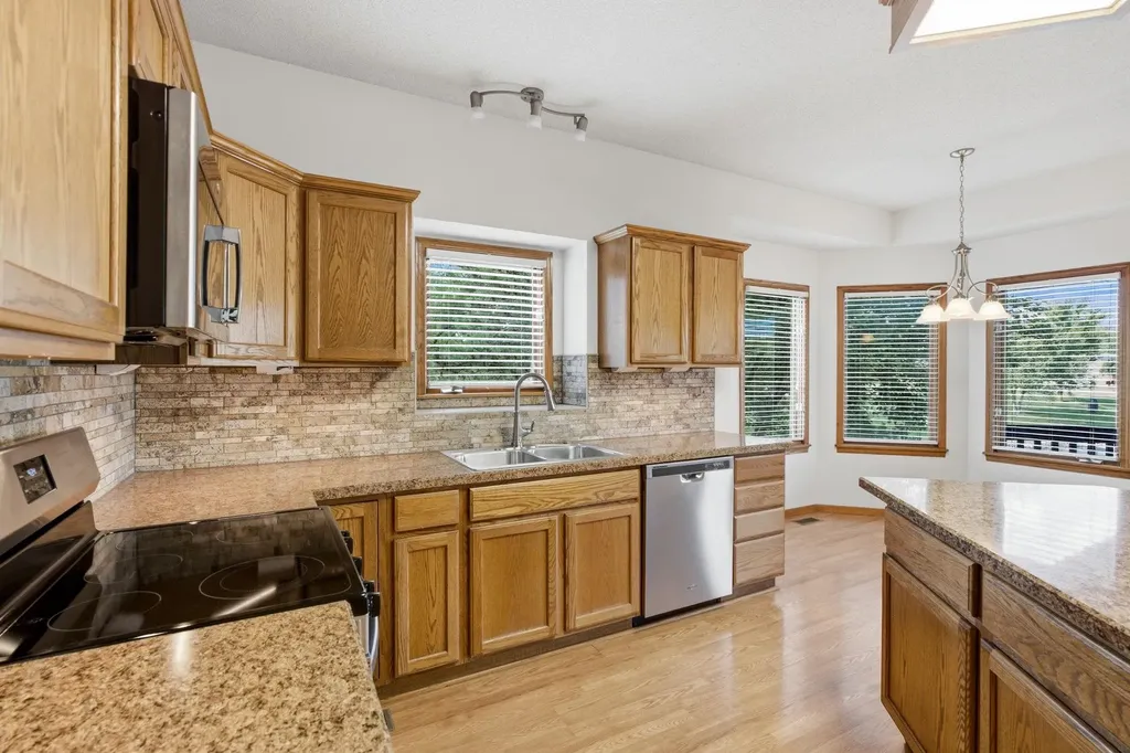 1335 S Threewood Street Wichita KS 67235