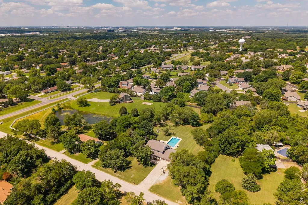 4645 N Hillcrest Street Wichita KS 67220