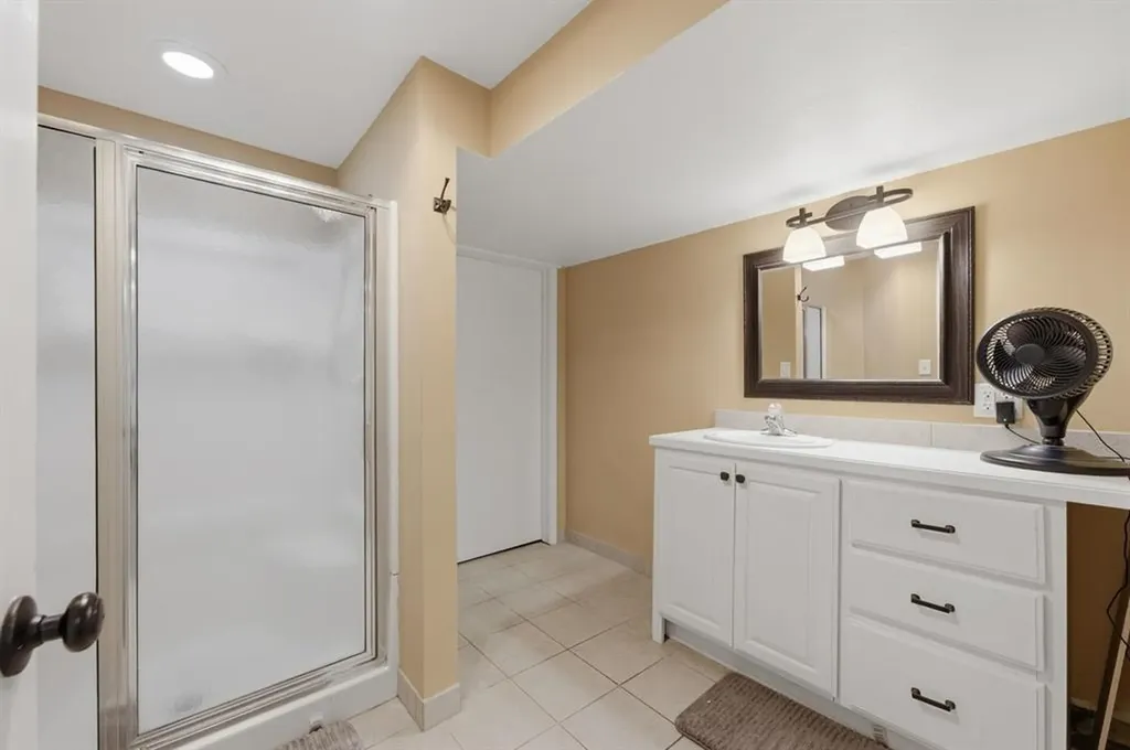 4645 N Hillcrest Street Wichita KS 67220