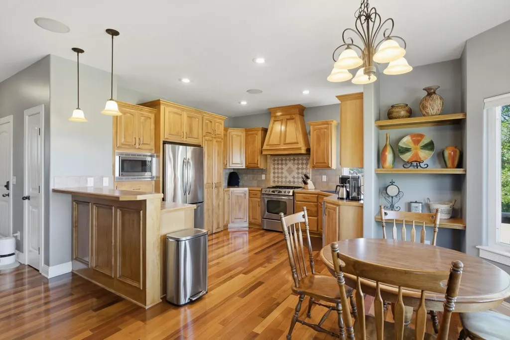 4241 N 167th Street Colwich KS 67030
